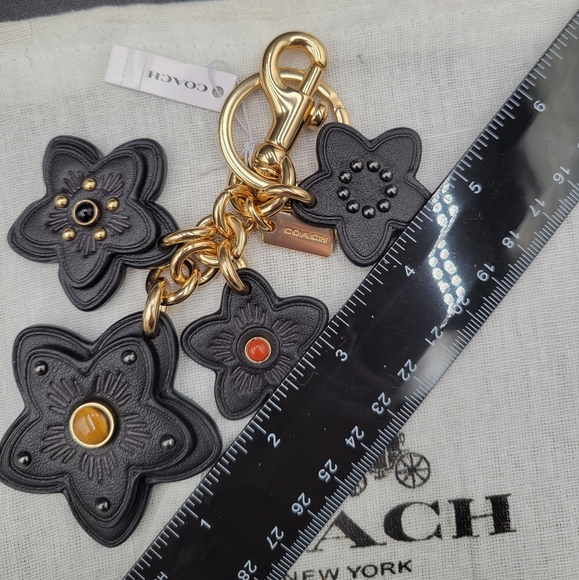 💥NWT💥 Coach Wildflower Mix Bag Charm - Picture 6 of 8